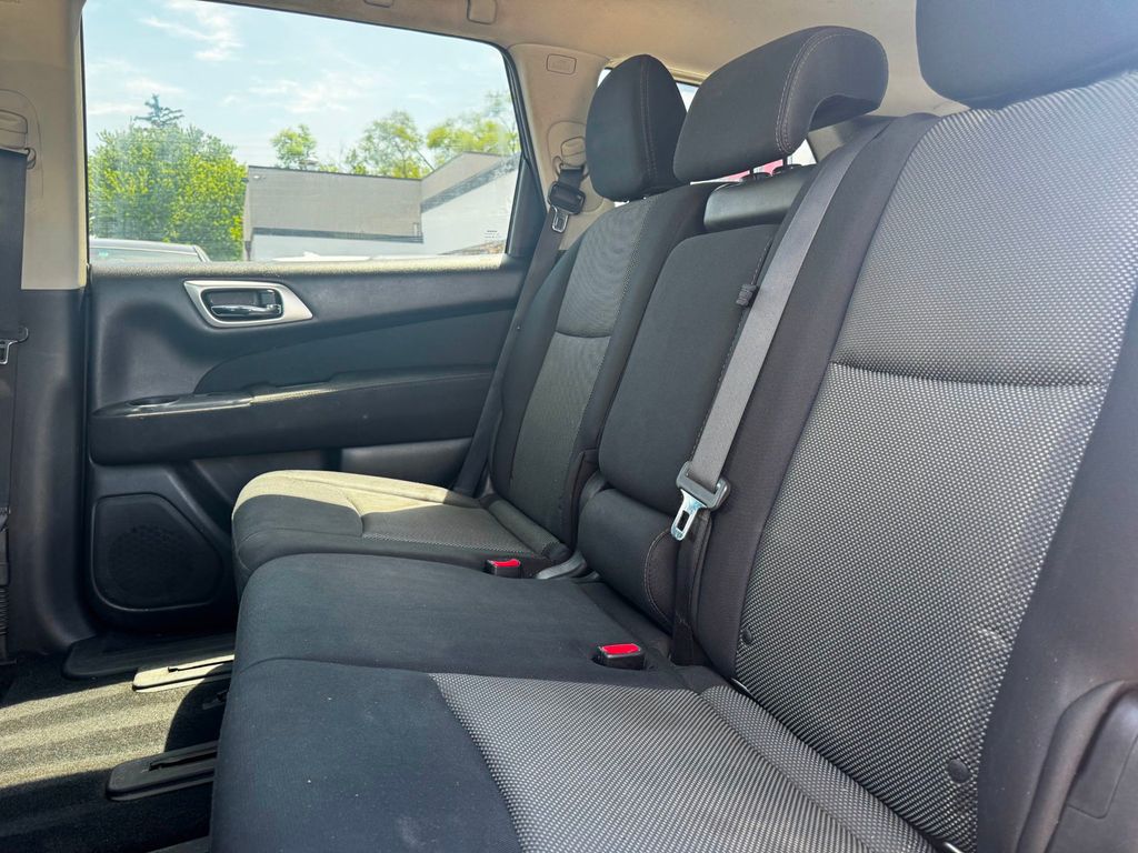 2017 Nissan Pathfinder 4x4 S - 23036023 - 15