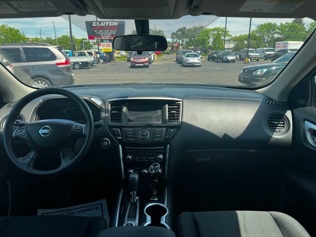 2017 Nissan Pathfinder 4x4 S - 23036023 - 22