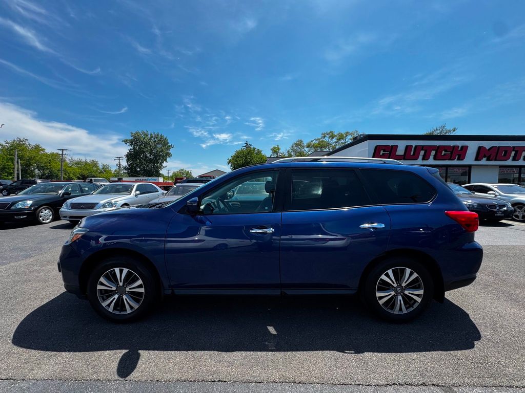 2017 Nissan Pathfinder 4x4 S - 23036023 - 8