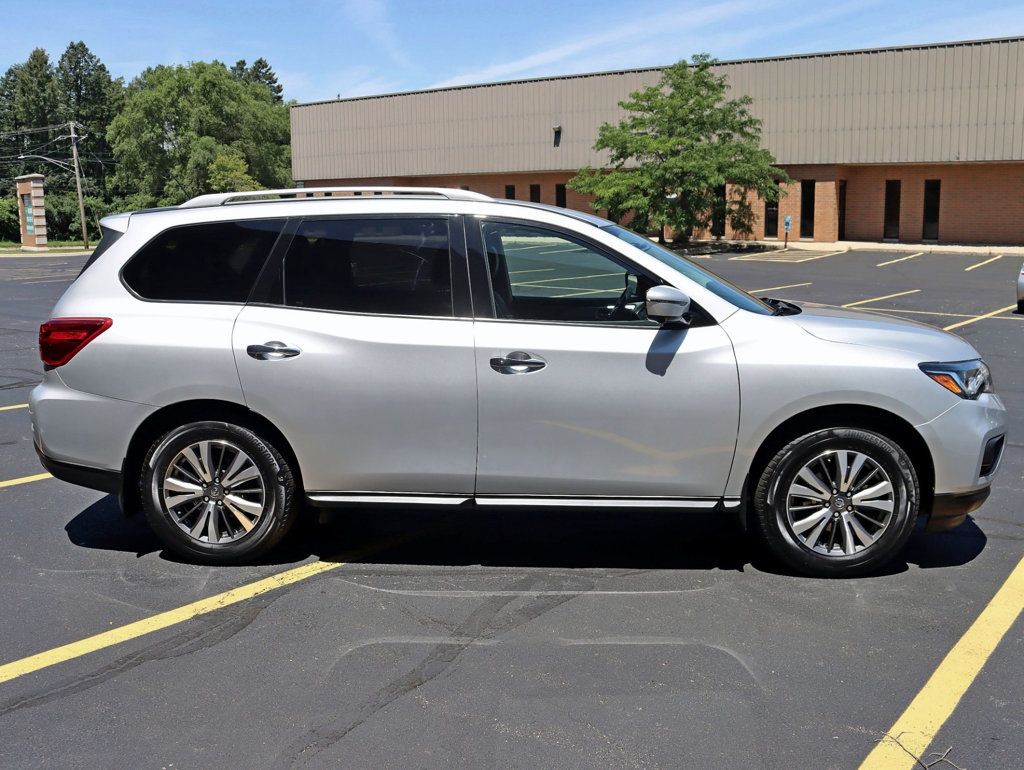 2017 Nissan Pathfinder 4x4 SL - 22476721 - 7