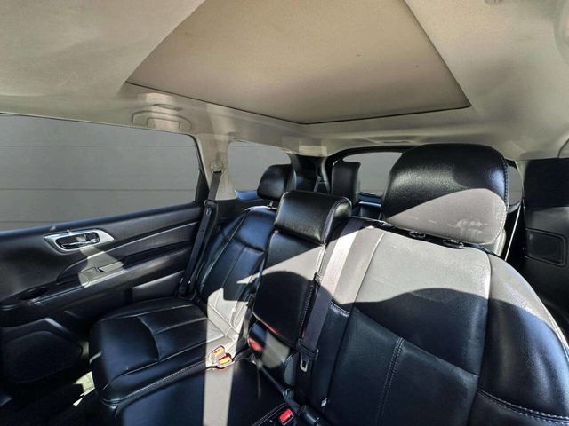 2017 Nissan Pathfinder 4x4 SL - 22940953 - 19