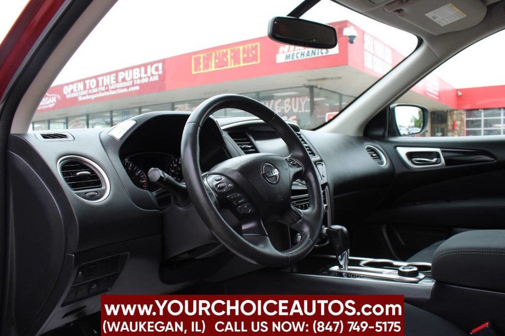2017 Nissan Pathfinder 4x4 SV - 22871828 - 9