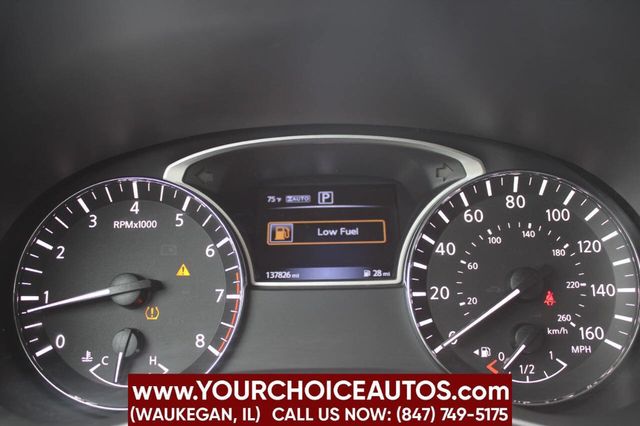 2017 Nissan Pathfinder 4x4 SV - 22871828 - 29