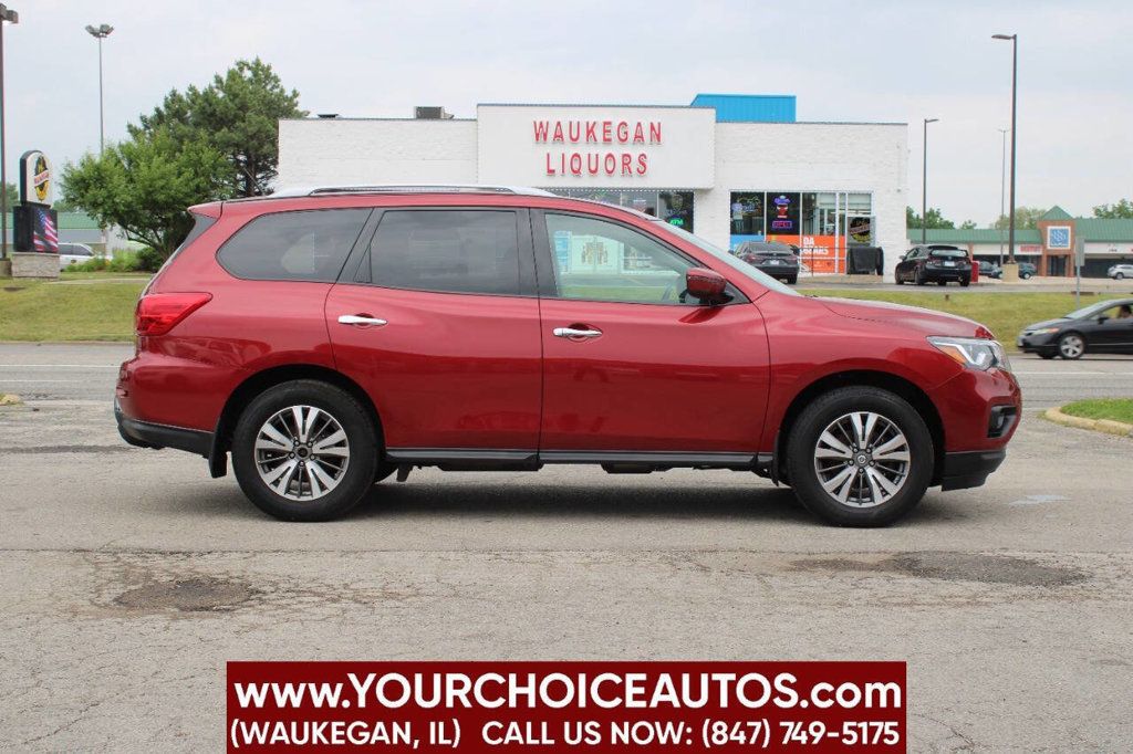 2017 Nissan Pathfinder 4x4 SV - 22871828 - 3