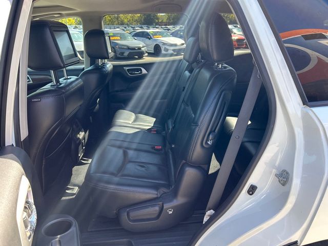 2017 Nissan Pathfinder FWD Platinum - 23099743 - 7