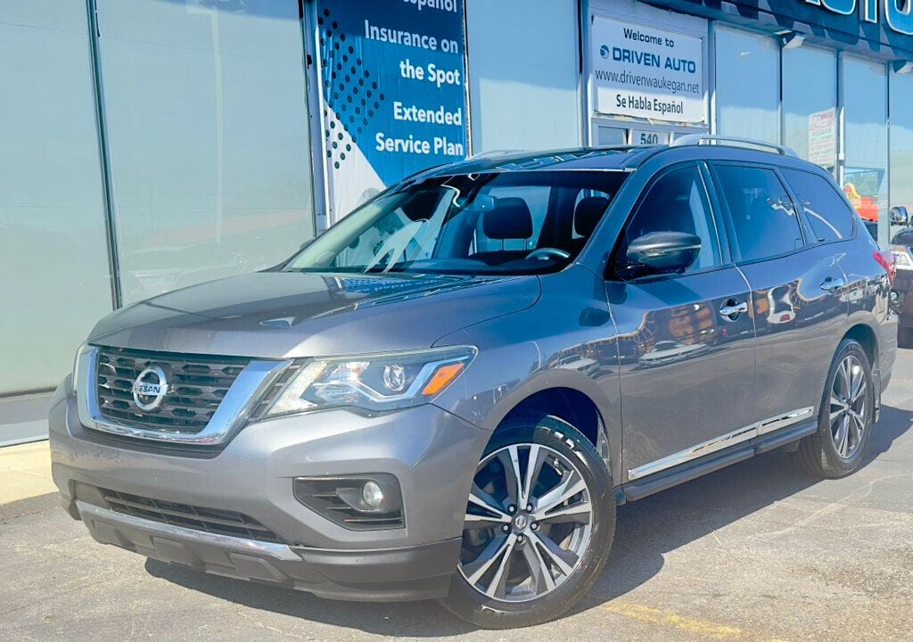 2017 Nissan Pathfinder FWD Platinum - 22611222 - 42