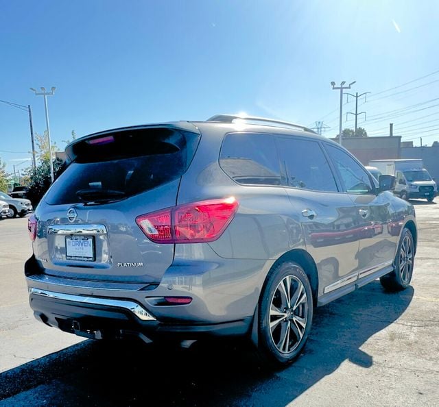 2017 Nissan Pathfinder FWD Platinum - 22611222 - 4