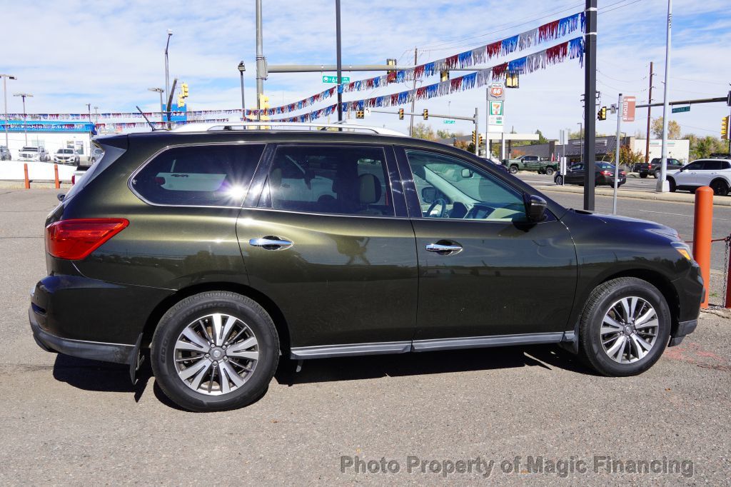 2017 Nissan Pathfinder FWD S - 22696216 - 1