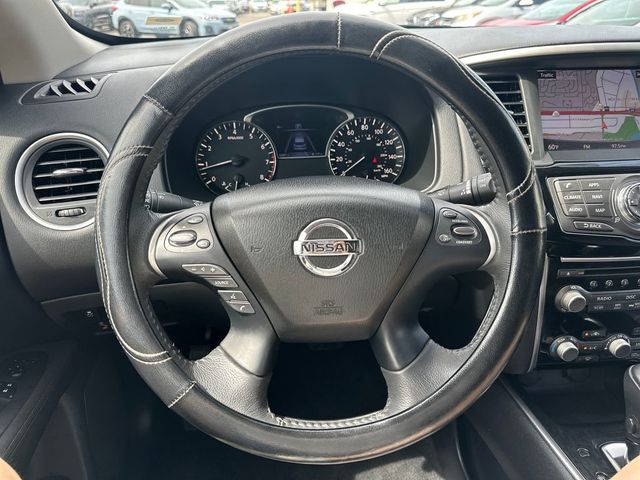 2017 Nissan Pathfinder FWD SV - 23015539 - 16