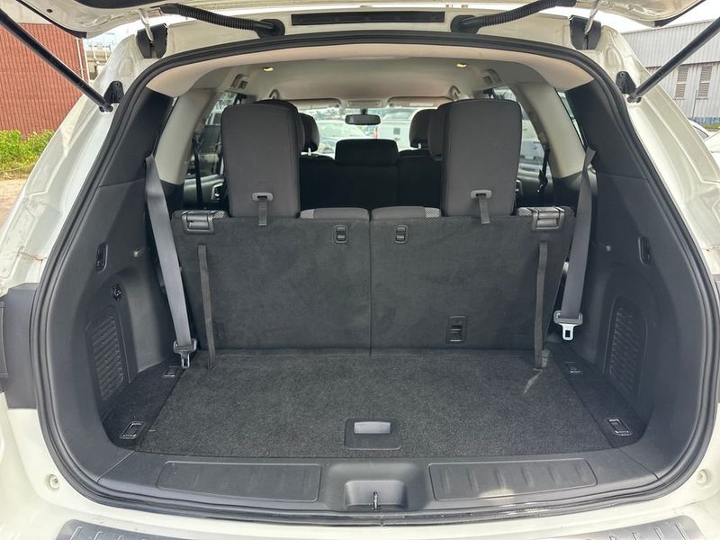 2017 Nissan Pathfinder FWD SV - 23015539 - 20