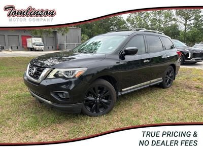 2017 NISSAN PATHFINDER
