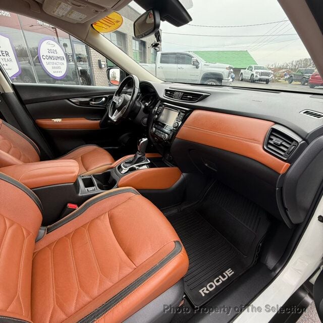 2017 Nissan Rogue 2017.5 AWD SL W/PREMIUM & PLATINUM PACKAGES - 22999376 - 40