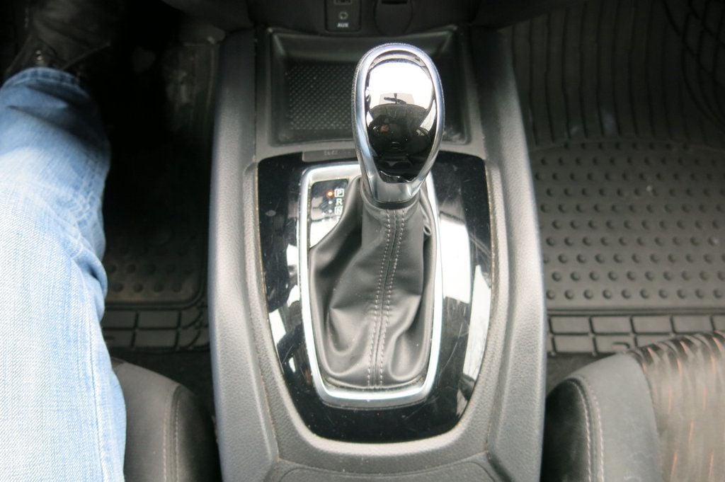 2017 Nissan Rogue 2017.5 AWD SV - 22980411 - 29