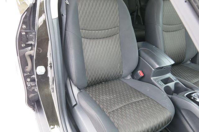 2017 Nissan Rogue 2017.5 AWD SV - 22980411 - 41