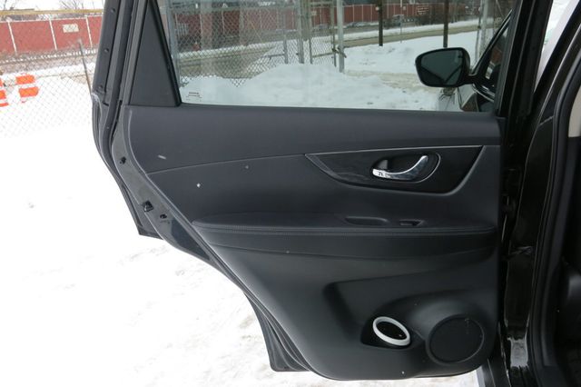 2017 Nissan Rogue 2017.5 AWD SV - 22980411 - 47