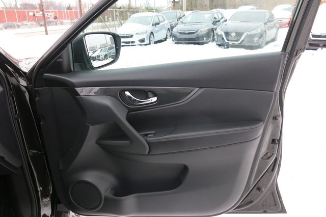 2017 Nissan Rogue 2017.5 AWD SV - 22980411 - 48