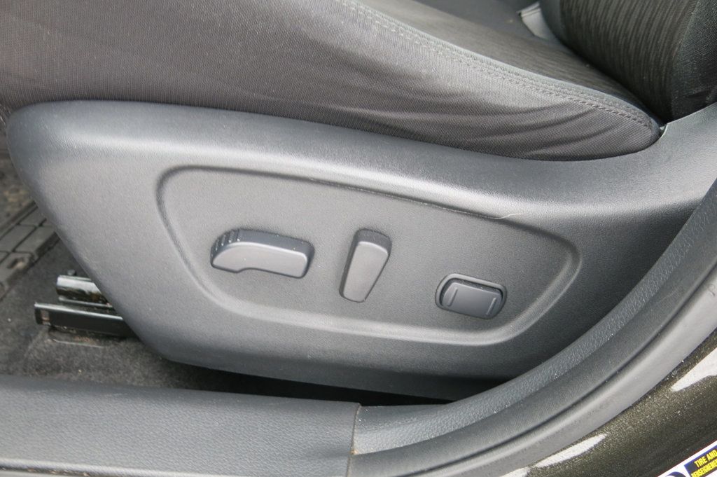 2017 Nissan Rogue 2017.5 AWD SV - 22980411 - 62