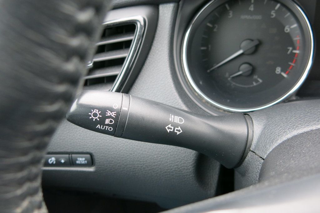 2017 Nissan Rogue 2017.5 AWD SV - 22980411 - 64