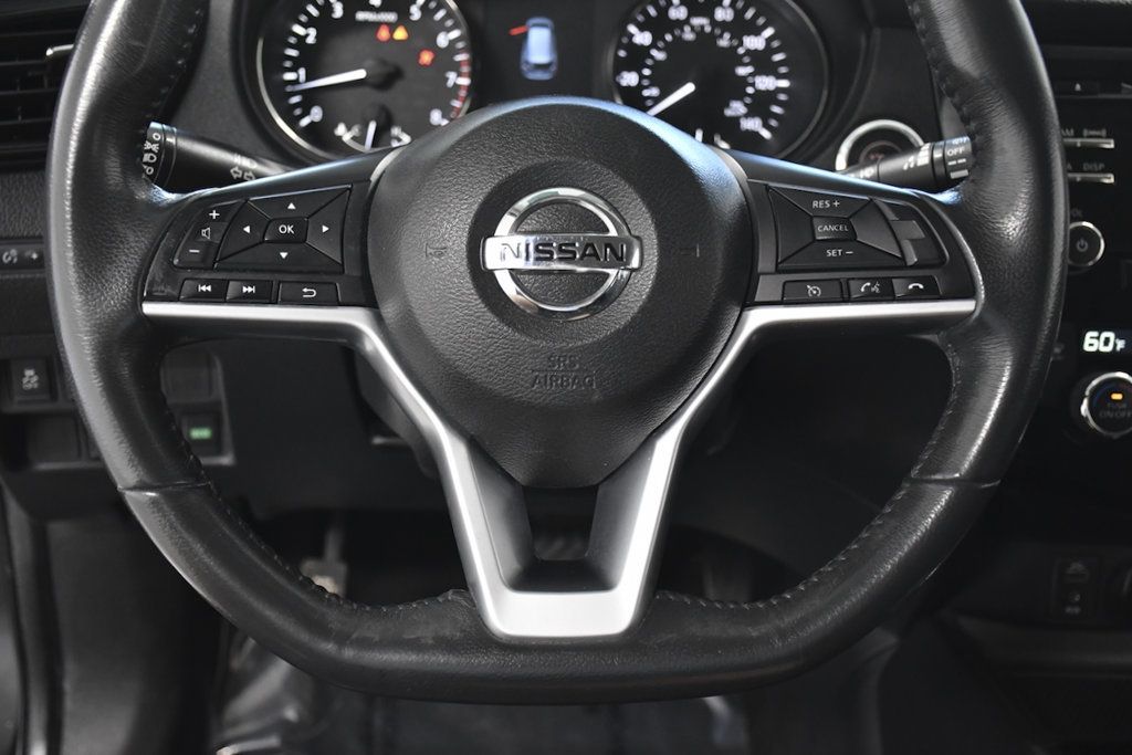 2017 Nissan Rogue 2017.5 AWD SV - 23083976 - 19
