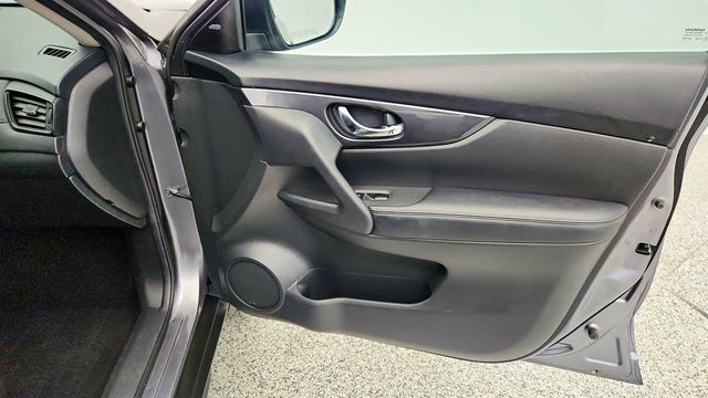 2017 Nissan Rogue 2017.5 AWD SV - 22972361 - 24