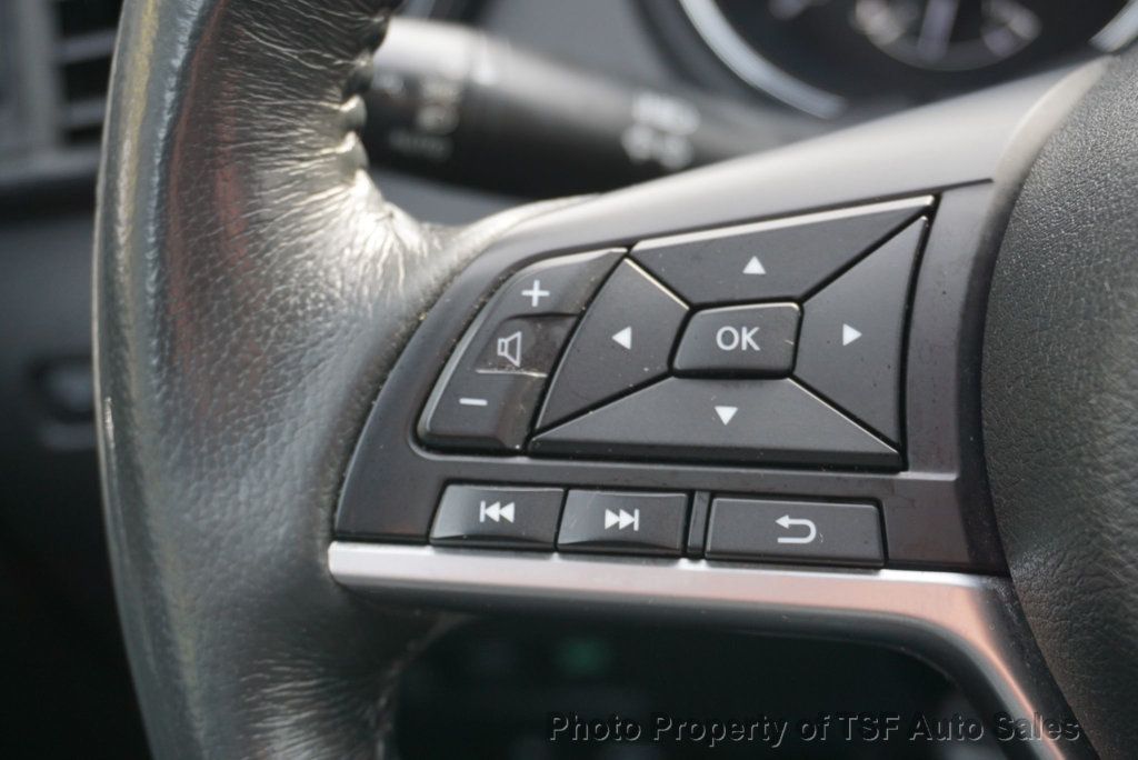 2017 Nissan Rogue 2017.5 AWD SV - 22975951 - 25