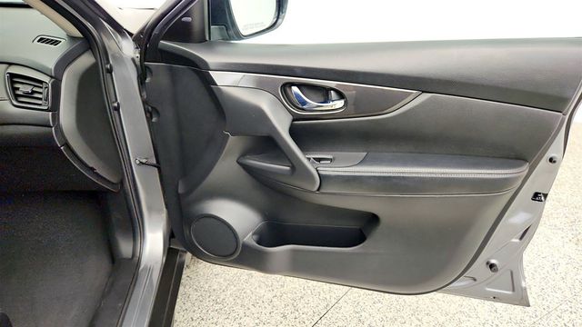 2017 Nissan Rogue 2017.5 AWD SV w/ SV Premium Package & Navigation - 23042569 - 24