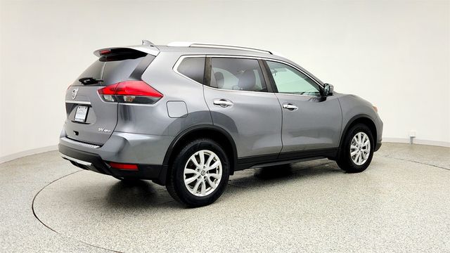2017 Nissan Rogue 2017.5 AWD SV w/ SV Premium Package & Navigation - 23042569 - 4