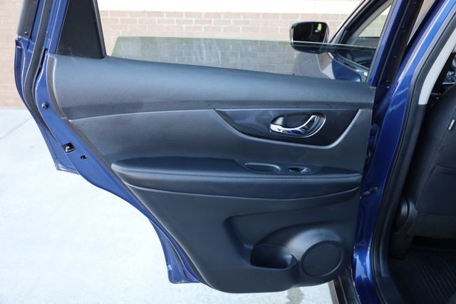 2017 Nissan Rogue 2017.5 FWD S - 22925255 - 17