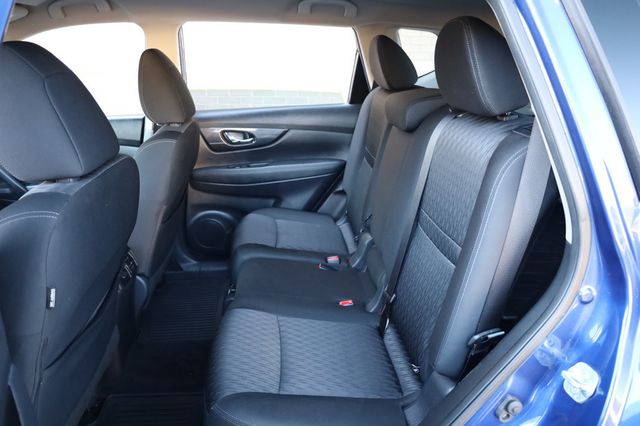 2017 Nissan Rogue 2017.5 FWD S - 22925255 - 19