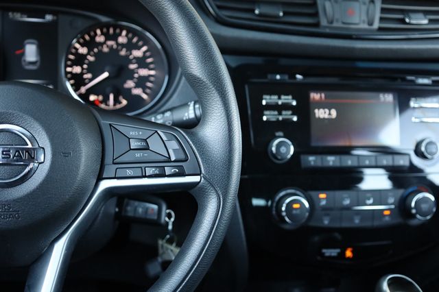 2017 Nissan Rogue 2017.5 FWD S - 22925255 - 32