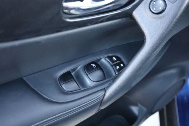 2017 Nissan Rogue 2017.5 FWD S - 22925255 - 34