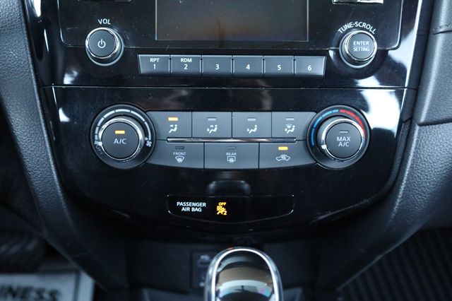 2017 Nissan Rogue 2017.5 FWD S - 22925255 - 38