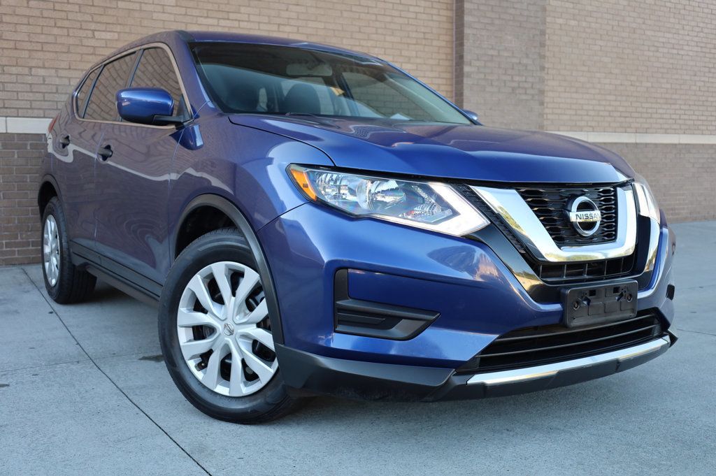 2017 Nissan Rogue S photo 4