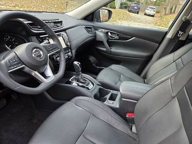 2017 Nissan Rogue AWD SL - 22955602 - 9