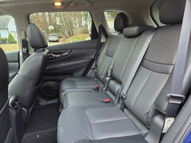 2017 Nissan Rogue AWD SL - 22955602 - 11