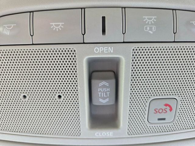 2017 Nissan Rogue AWD SL - 22955602 - 26