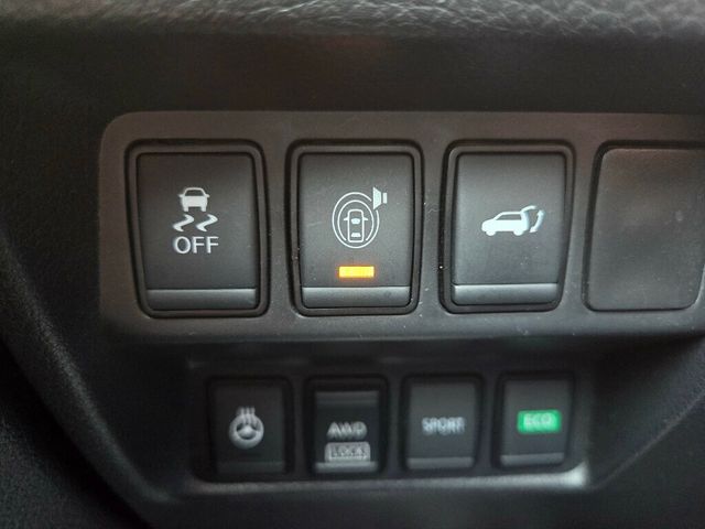 2017 Nissan Rogue AWD SL - 22955602 - 28