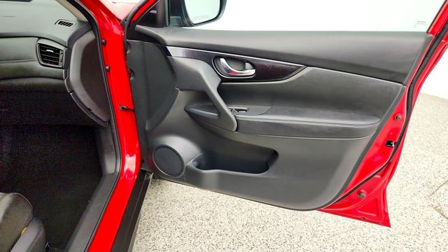 2017 Nissan Rogue AWD SL Hybrid w/ Premium Pkg - 23063809 - 26