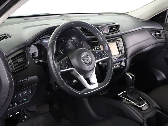 2017 Nissan Rogue AWD SV - 23057649 - 27