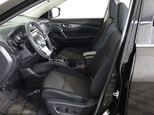 2017 Nissan Rogue AWD SV - 23057649 - 29