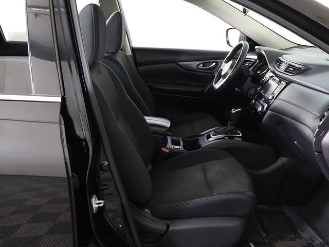 2017 Nissan Rogue AWD SV - 23057649 - 30