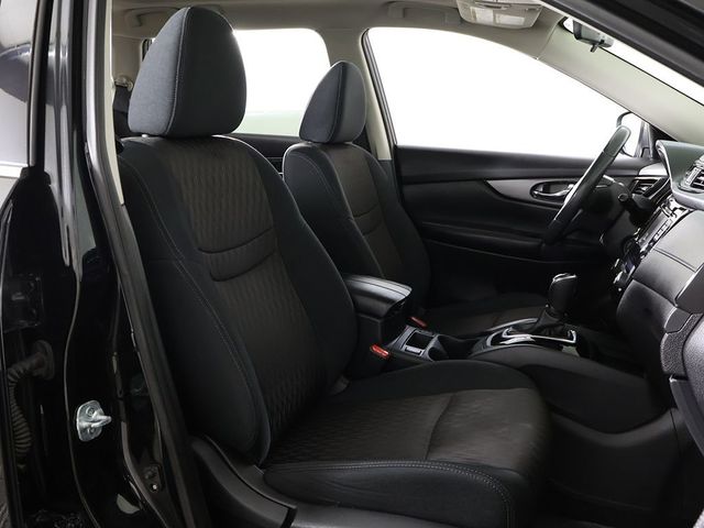 2017 Nissan Rogue AWD SV - 23057649 - 32