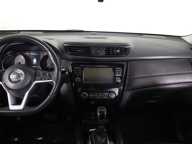 2017 Nissan Rogue AWD SV - 23057649 - 35