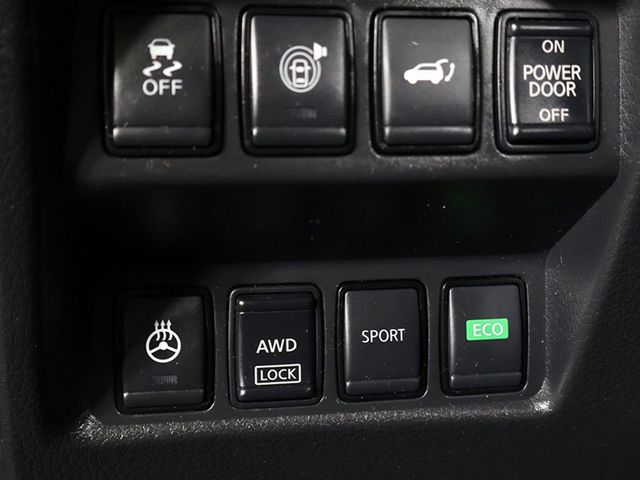 2017 Nissan Rogue AWD SV - 23057649 - 38