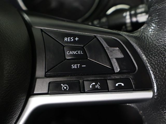 2017 Nissan Rogue AWD SV - 23057649 - 43