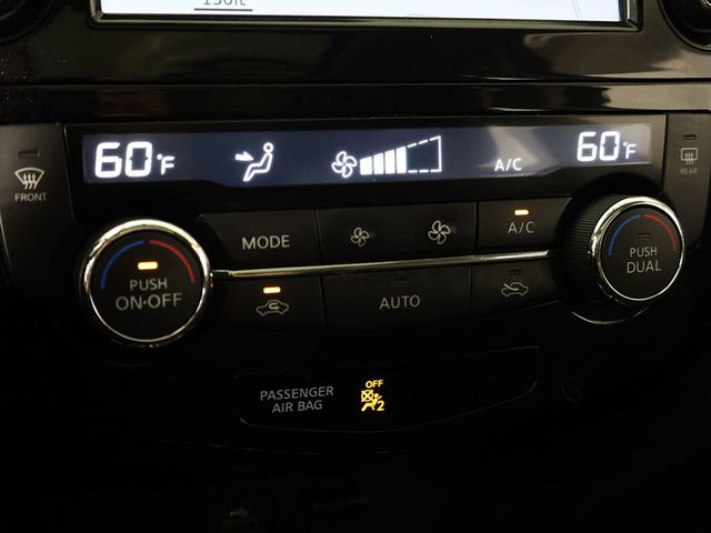 2017 Nissan Rogue AWD SV - 23057649 - 48