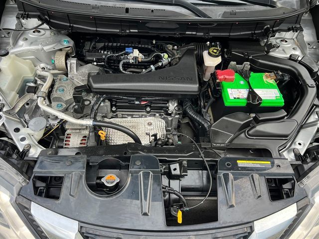 2017 Nissan Rogue AWD SV - 23070733 - 19
