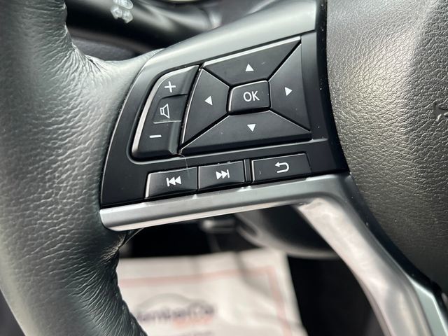 2017 Nissan Rogue AWD SV - 23070733 - 21