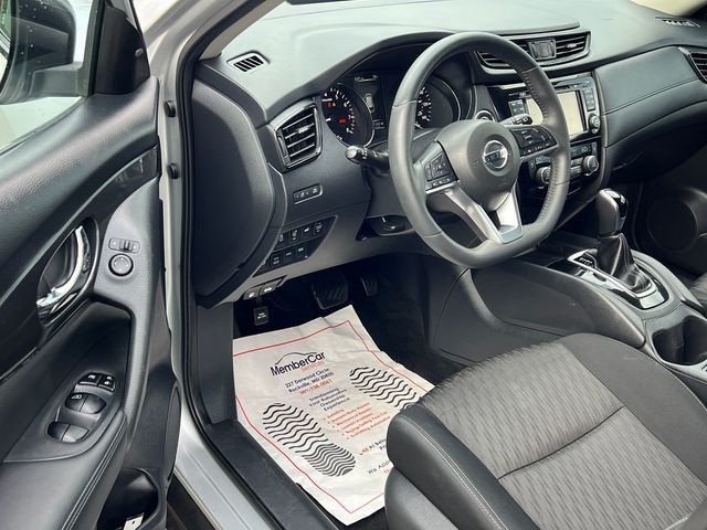 2017 Nissan Rogue AWD SV - 23070733 - 8