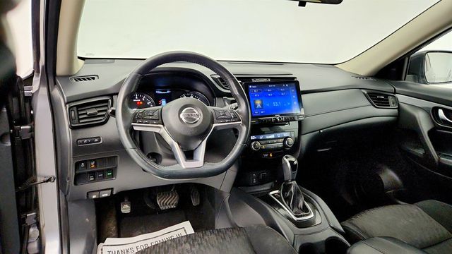 2017 Nissan Rogue AWD SV - 23028897 - 11